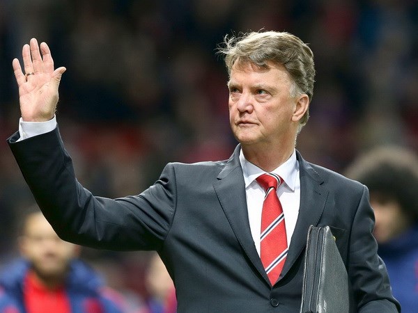 Van Gaal ở lại Manchester United: Niềm tin mù quáng