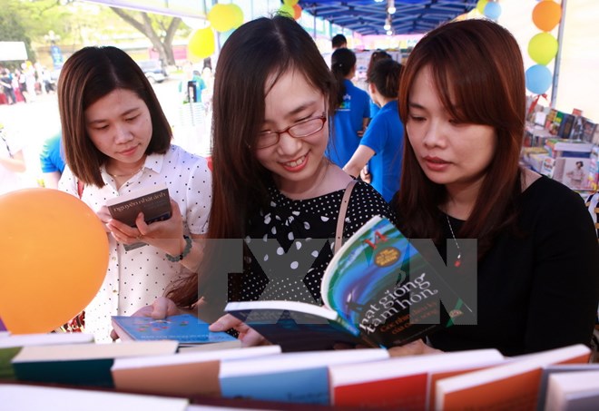 Tạo điểm nhấn để thu h&uacute;t người đọc đến với Ng&agrave;y s&aacute;ch Việt Nam