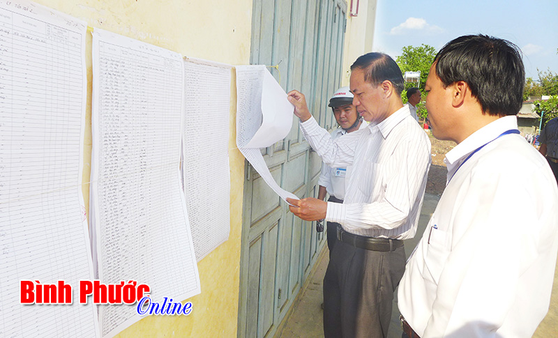 Rộn r&agrave;ng chuẩn bị bầu cử ở Đồng Xo&agrave;i