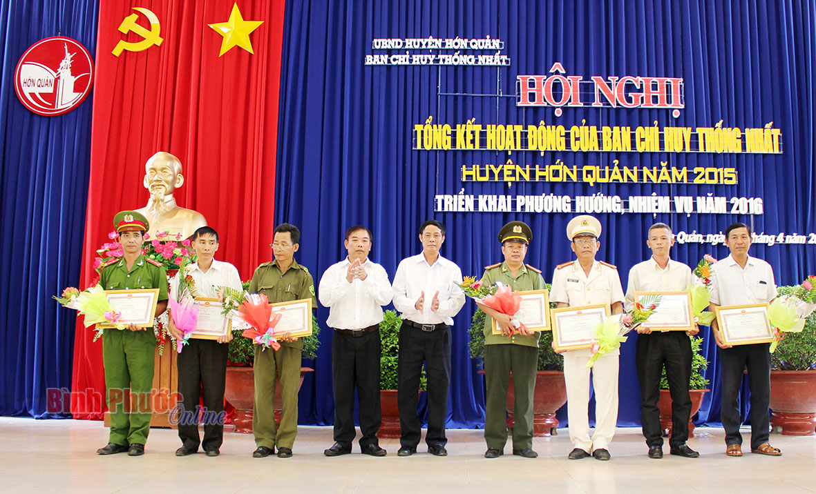 Huyện Hớn Quản và Công ty cao su Bình Long tăng cường phối hợp giữ gìn an ninh trật tự