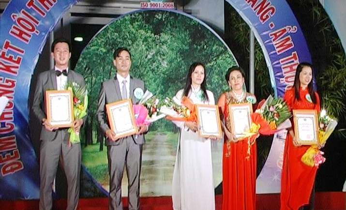 Hội thi "Người dẫn chương tr&igrave;nh t&agrave;i năng năm 2016" Cao su S&ocirc;ng B&eacute;