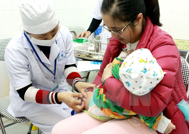 Thêm 3.000 liều vaccine Pentaxim đưa vào tiêm dịch vụ