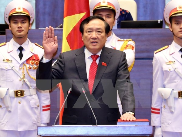 T&acirc;n Ph&oacute; Chủ tịch nước, Ch&aacute;nh &aacute;n, Viện trưởng VKSND nhậm chức