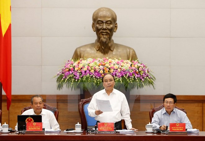 Thủ tướng chủ tr&igrave; phi&ecirc;n họp Ch&iacute;nh phủ đ&aacute;nh gi&aacute; t&igrave;nh h&igrave;nh KT-XH