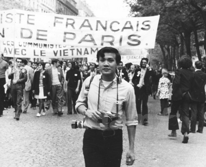 Giới thiệu "một g&oacute;c nh&igrave;n" về người Việt Nam ở Ph&aacute;p qua 100 bức ảnh