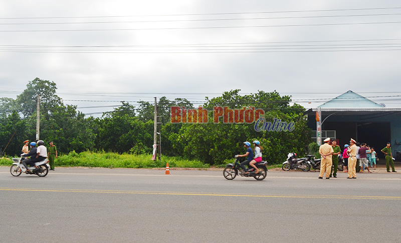 Điều tra vụ một thanh ni&ecirc;n bị chết trong vườn m&iacute;t