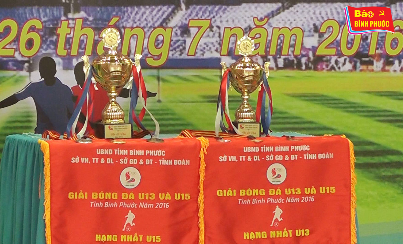 [Video] Khởi tranh giải bóng đá U13 và U15 Bình Phước năm 2016