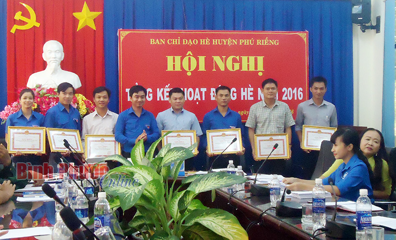 Huyện Phú Riềng tổng kết hoạt động hè năm 2016