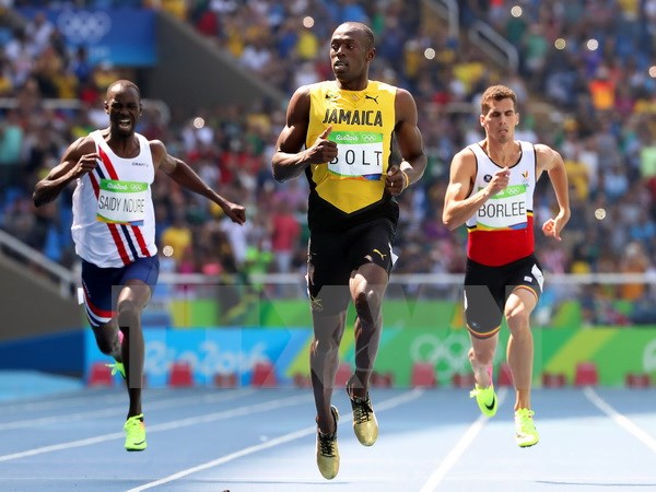 Usain Bolt khẳng định sức mạnh vô đối tại đường chạy 200m