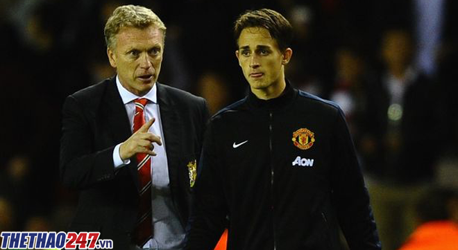 Vừa đến Sunderland, David Moyes đã quay lại ‘rút ruột’ MU