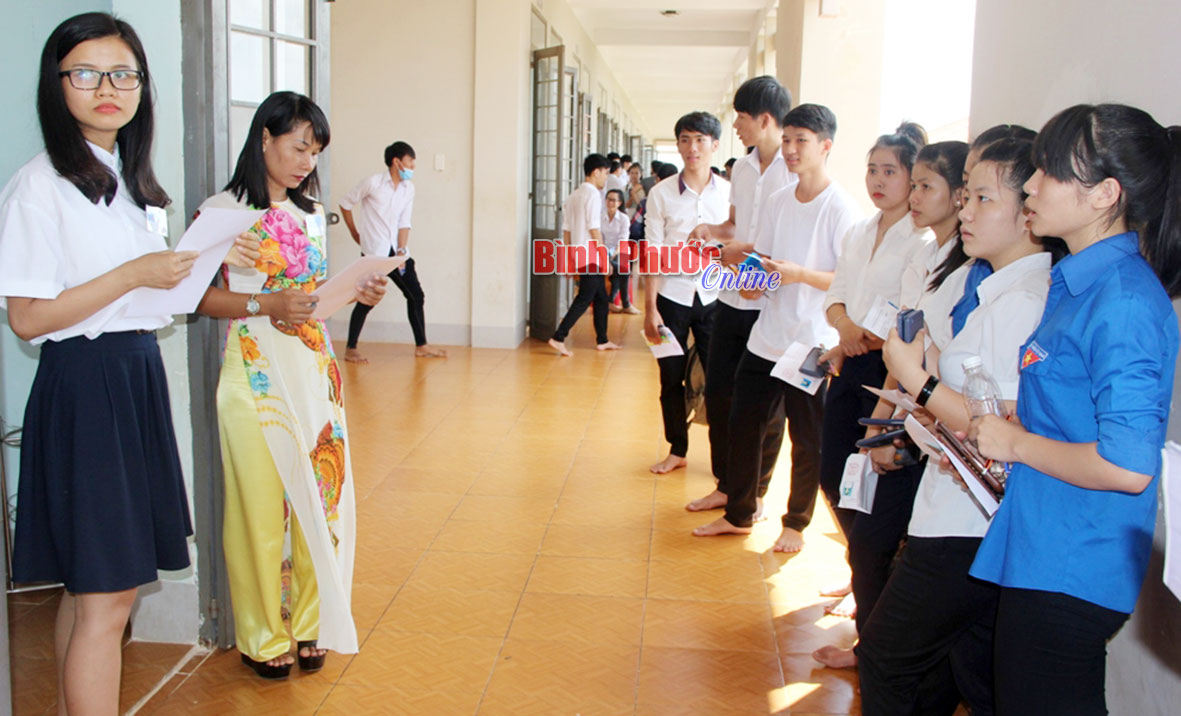Ngày thi thứ 2 kỳ thi THPT quốc gia năm 2016: Đề thi dễ và có sự phân hóa cao