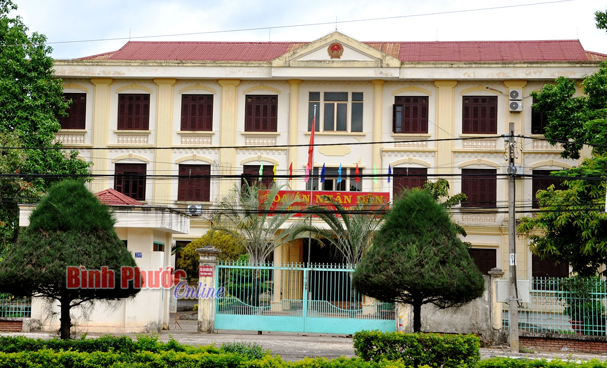 Người d&acirc;n được gửi đơn khởi kiện qua mạng