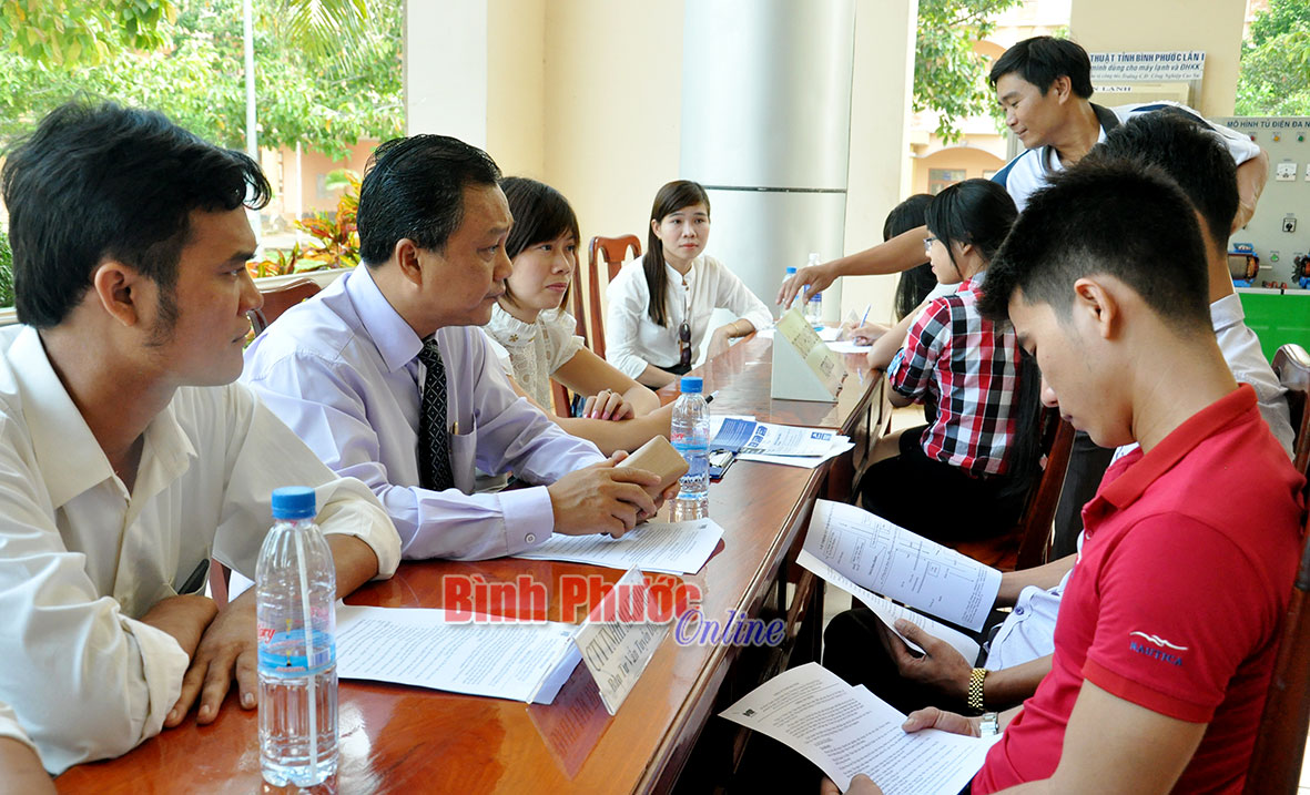 Mức chi hỗ trợ người lao động đi làm việc ở nước ngoài theo hợp đồng