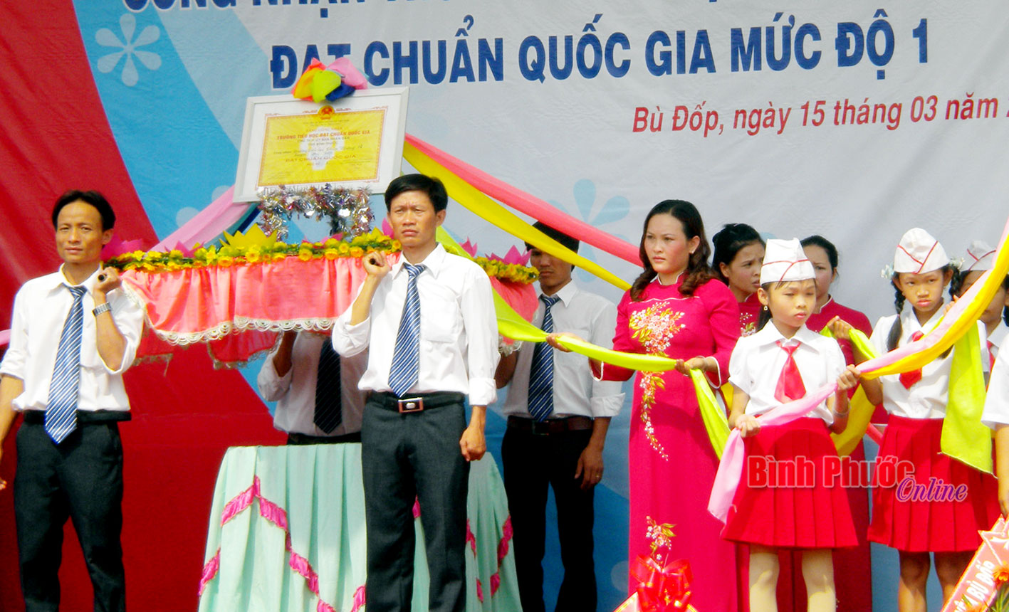 Bù Đốp thực hiện tốt phổ cập và xóa mù chữ