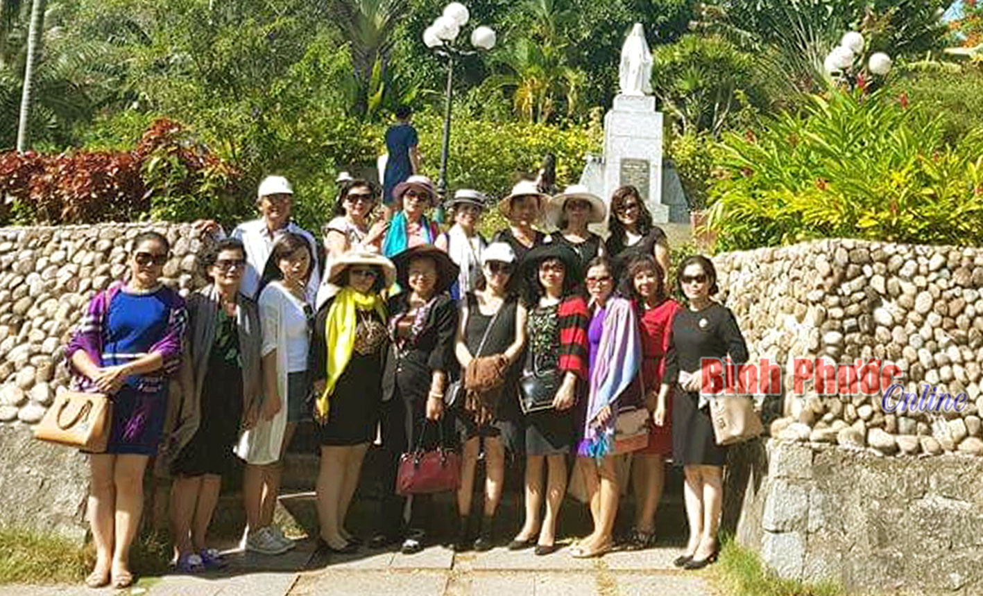 M&oacute;n qu&agrave; nhỏ tặng thi nh&acirc;n H&agrave;n Mạc Tử