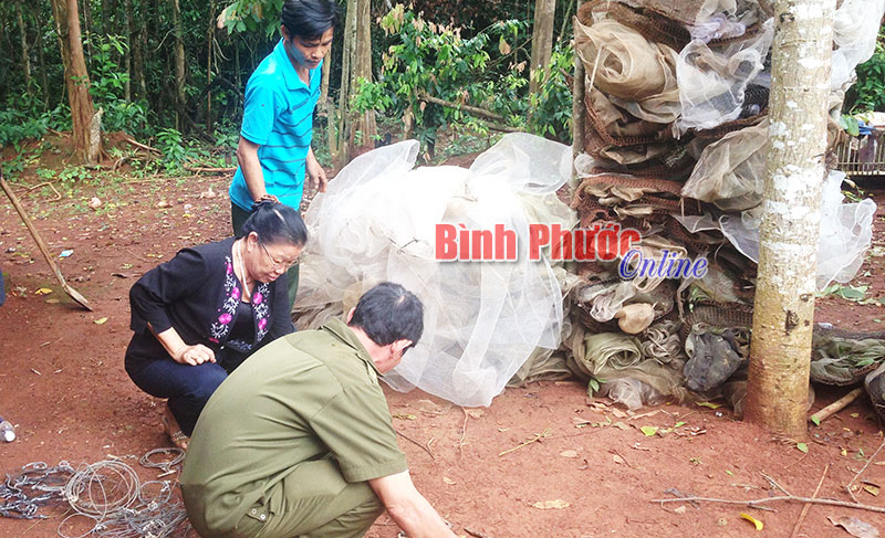 Phát hiện nhiều bẫy thú rừng ở Mã Đà