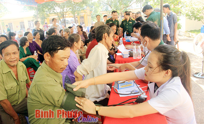 Chung một tấm lòng vì gia đình chính sách và người nghèo