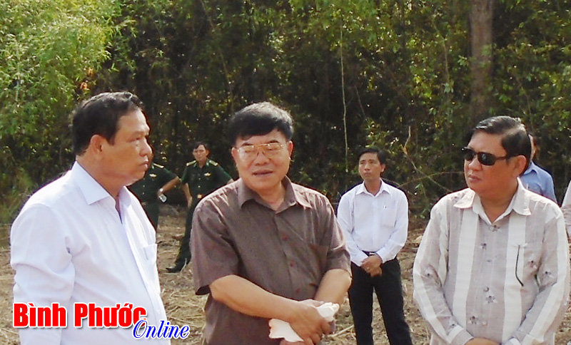 Chủ tịch UBND tỉnh Nguyễn Văn Trăm kiểm tra tiến độ thi c&ocirc;ng dự &aacute;n tại Bộ chỉ huy Miền T&agrave; Thiết