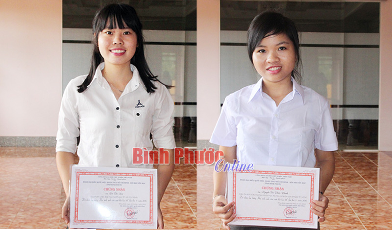 “Con đường” đến trường của hai học trò nghèo