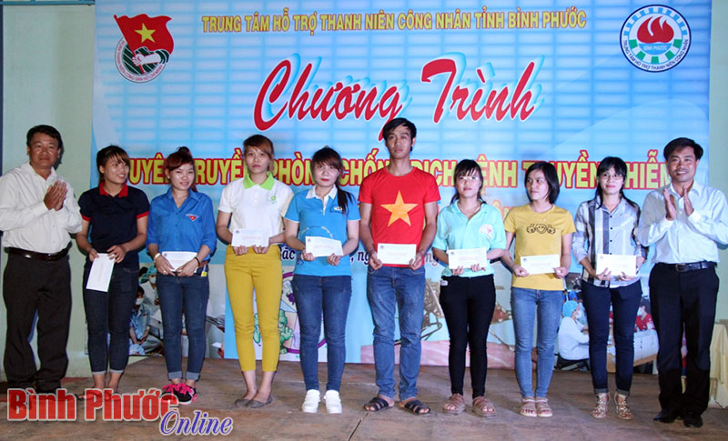 Tuyên truyền phòng, chống dịch bệnh truyền nhiễm cho Công nhân KCN Bắc Đồng Phú