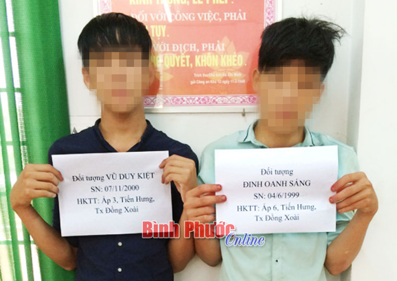 “Cướp điện thoại xong quay lại xin... mật khẩu”: Hung thủ ra đầu thú