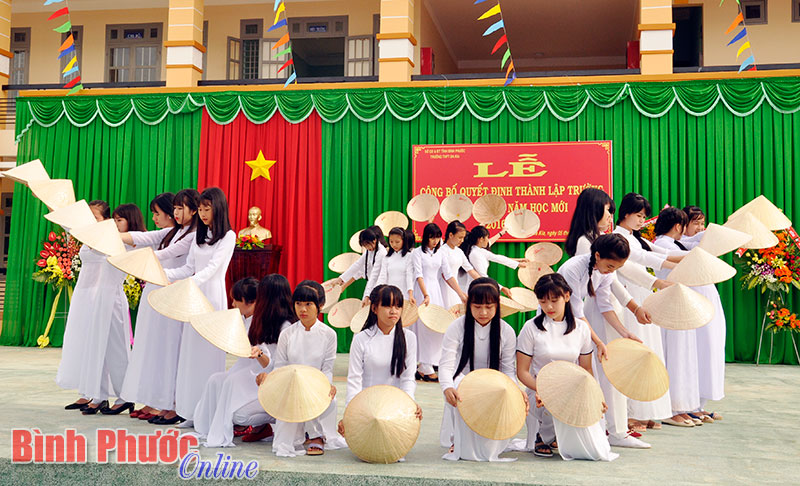 Trên 234 ngàn học sinh tỉnh Bình Phước bước vào năm học mới 2016-2017