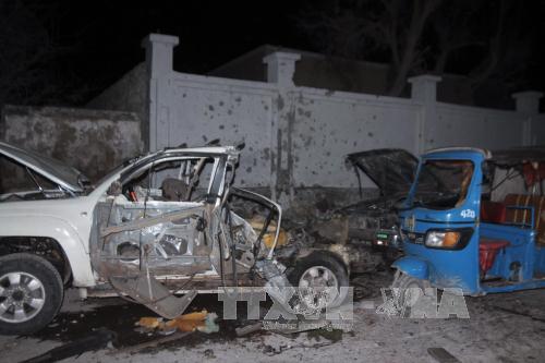 Xe bom xé tung đồn cảnh sát Thổ Nhĩ Kỳ, hơn 70 người thương vong