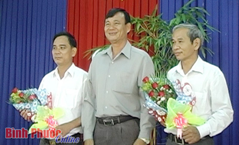 &Ocirc;ng Phạm Văn Minh được cử giữ chức Chủ tịch Ủy ban MTTQVN huyện Đồng Ph&uacute;