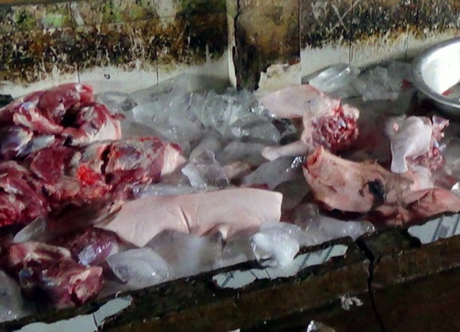 Kiểm tra 1 hộ giết mổ lậu tại xã Tân Thành