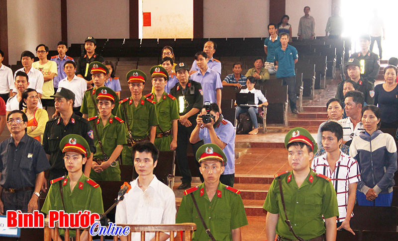 Giết người chỉ v&igrave; 100 ng&agrave;n đồng