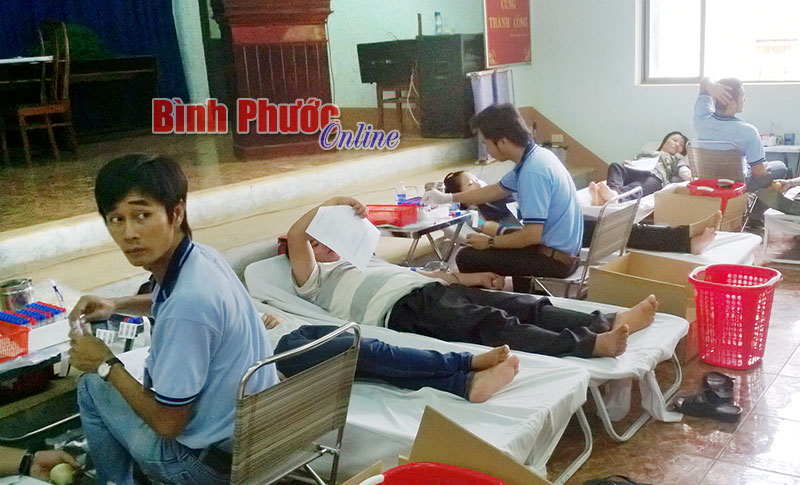 Hiến máu tình nguyện - cho đi là nhận lại