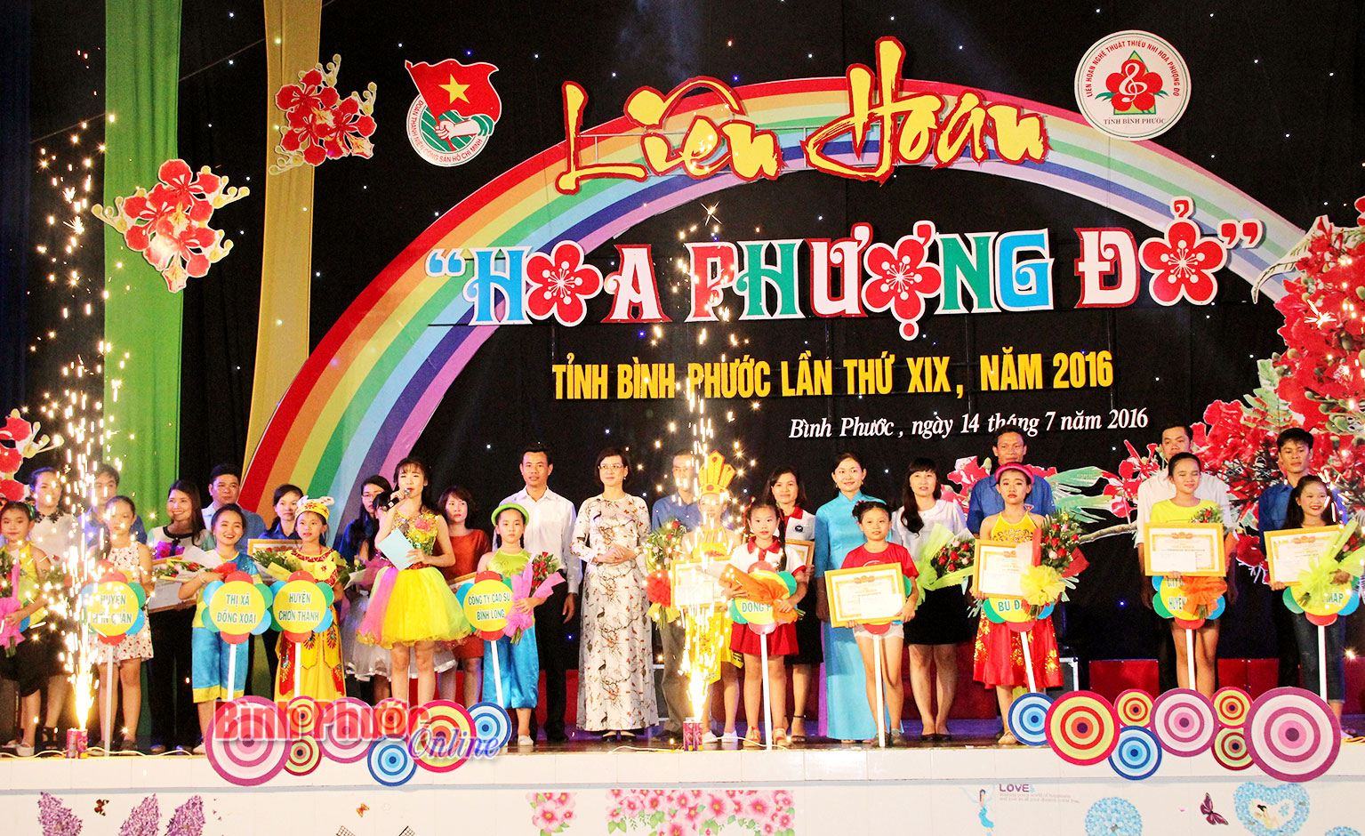 Phước Long nhất toàn đoàn Liên hoan nghệ thuật thiếu nhi “Hoa phượng đỏ”