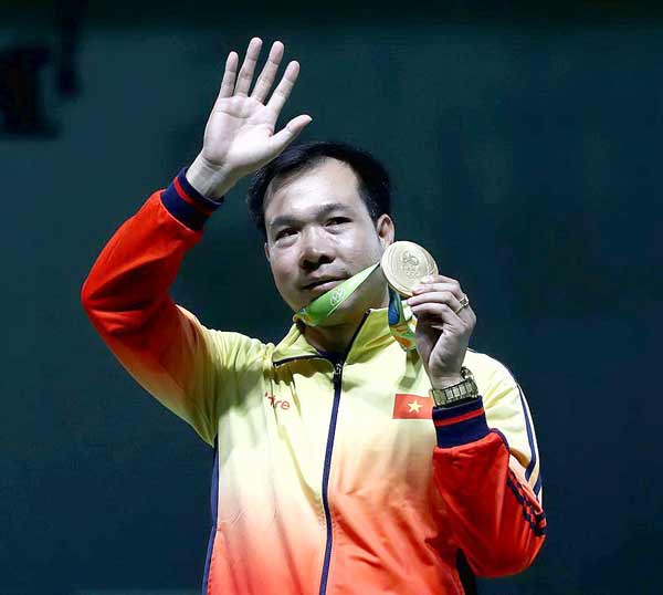 Thế giới thán phục Hoàng Xuân Vinh