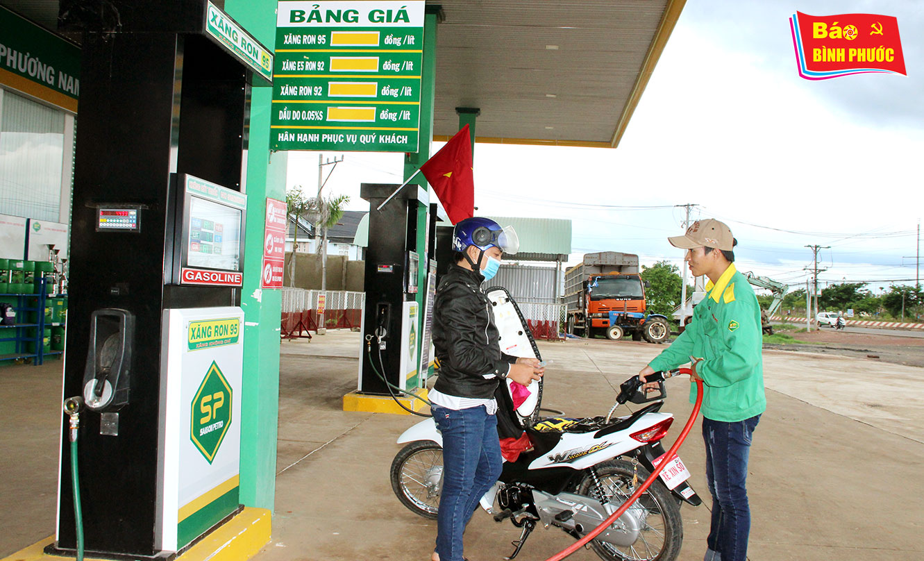 [Video] Thay thế xăng RON92 bằng xăng sinh học E5: Khó mấy cũng phải làm