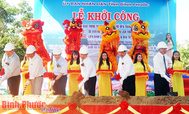 Khởi công dự án đường vào trảng cỏ Bù Lạch