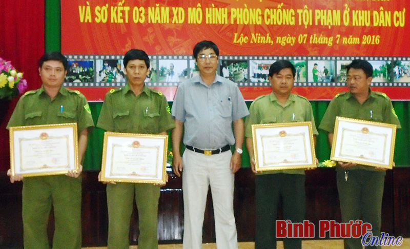 Lộc Ninh x&acirc;y dựng 954 tổ an ninh nh&acirc;n d&acirc;n