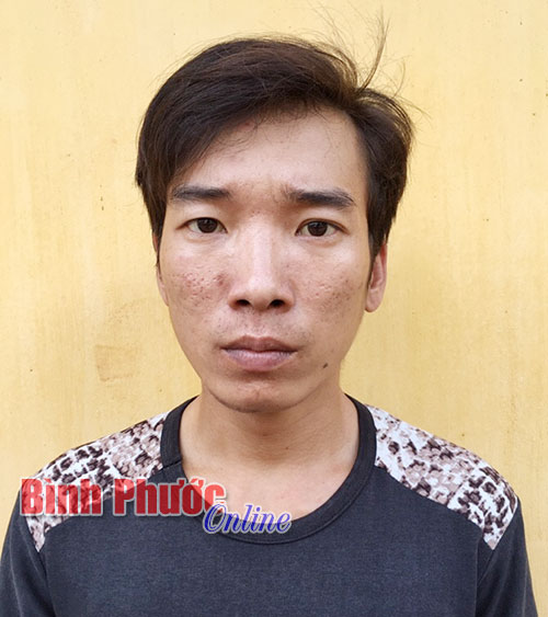 M&agrave;n kịch vụng về của đứa ch&aacute;u bất hiếu