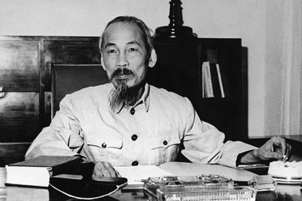Đưa vào giảng dạy bộ tài liệu: “Bác Hồ và những bài học về đạo đức, lối sống dành cho học sinh” 