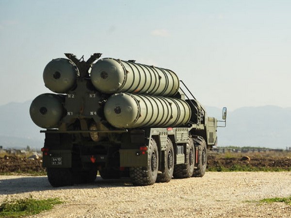 Nga đã triển khai hệ thống tên lửa phòng không S-400 tới Crimea