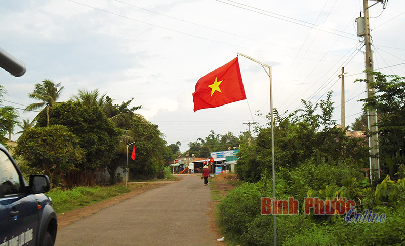 Lộc Khánh: Rợp màu cờ đỏ sao vàng trong ngày tết Độc lập