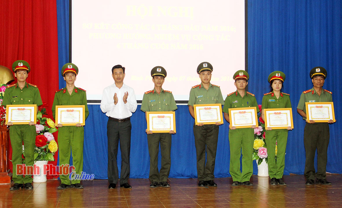 Đoàn thanh niên Công an tỉnh làm công tác từ thiện xã hội hơn 2 tỷ đồng