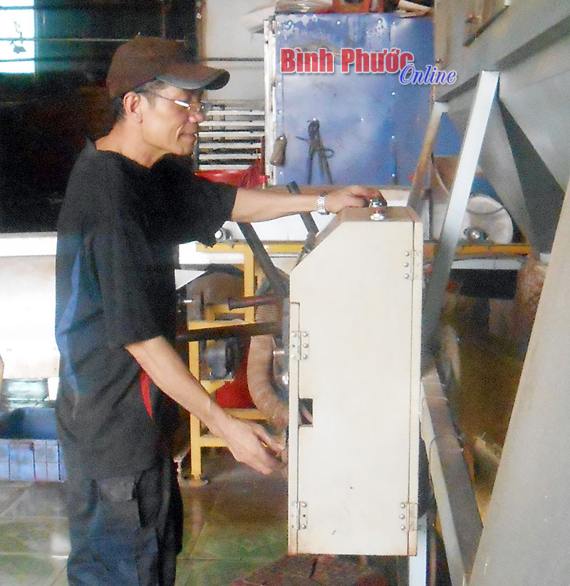 Thu 1,5 tỷ đồng/năm nhờ kết hợp sản xuất - kinh doanh