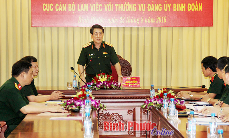 Thượng tướng Lương Cường, B&iacute; thư Trung ương Đảng, Chủ nhiệm Tổng cục Ch&iacute;nh trị l&agrave;m việc tại Binh đo&agrave;n 16