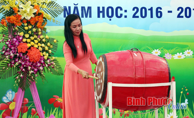 Trường Mầm non tư thục Vietstar tại huyện Bù Gia Mập đón 115 cháu trong năm học đầu tiên