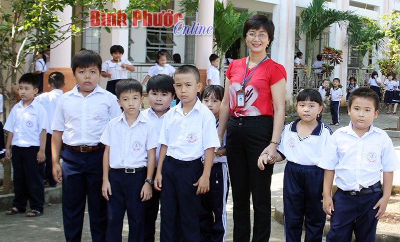 Kh&ocirc;ng xảy ra việc học sinh ấp D&ecirc;n D&ecirc;n c&oacute; nguy cơ thất học!