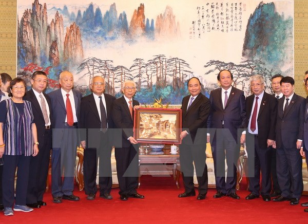 Việt Nam lu&ocirc;n ghi nhớ c&ocirc;ng lao của c&aacute;c cựu cố vấn Trung Quốc