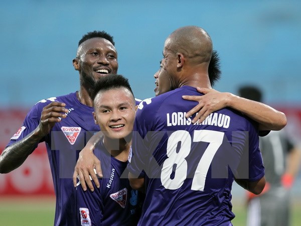 V-League: Hà Nội T&T lên ngôi đầu, Đồng Tháp xuống hạng