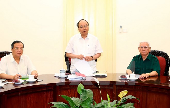 Thủ tướng l&agrave;m việc với Hội Cựu Thanh ni&ecirc;n xung phong Việt Nam
