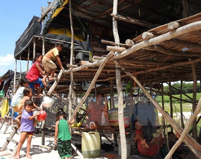 Thủ tướng chỉ đạo lo cuộc sống cho Việt kiều Campuchia nghèo