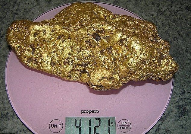 Phát hiện khối vàng khổng lồ nặng hơn 4kg trị giá 4,2 tỷ đồng